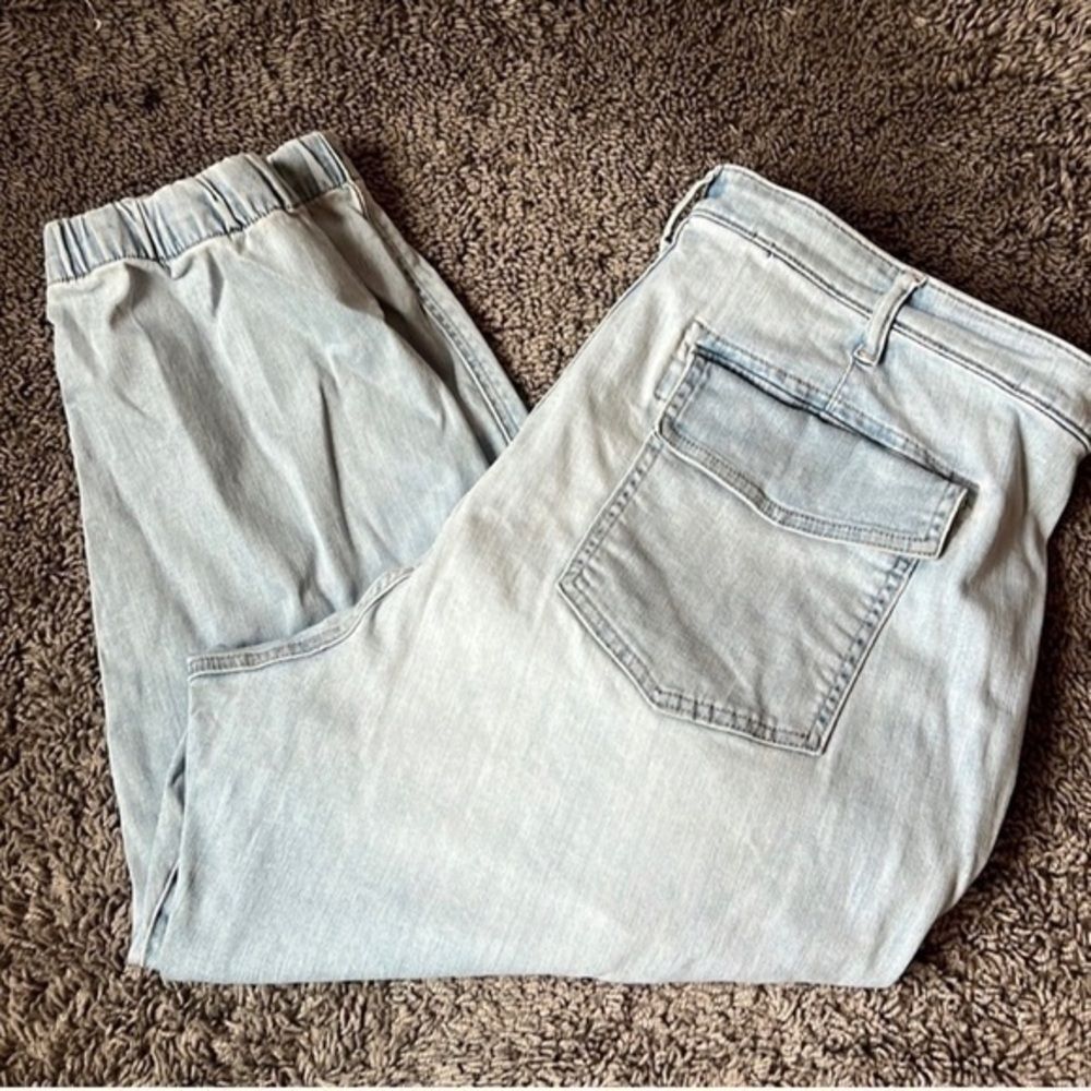 GAP Light Wash Denim Cargo Joggers
